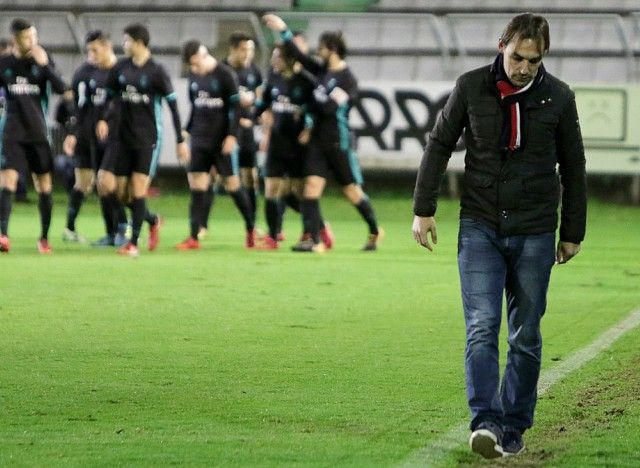 Miguel Ángel Tena, tras un gol del Real Madrid Castilla ante el Racing (foto: Raúl Lomba / Ferrol360)