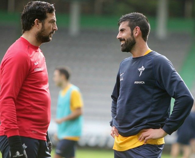 Primer entrenamiento en A Malata para el Racing con Ricardo López al frente (foto: Raúl Lomba / Ferrol360)
