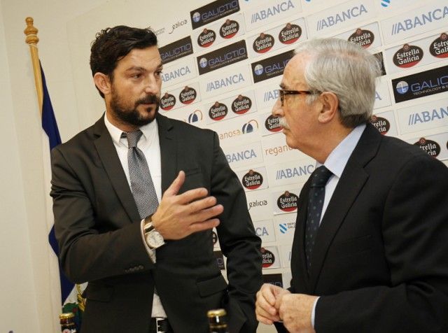 Presentación de Ricardo López Felipe como entrenador del Racing en A Malata (foto: Mero Barral / 13fotos para Ferrol360)