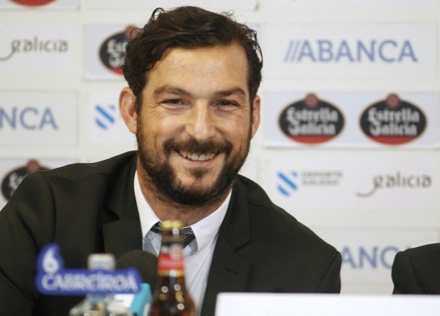 Presentación de Ricardo López Felipe como entrenador del Racing en A Malata (foto: Mero Barral / 13fotos para Ferrol360)