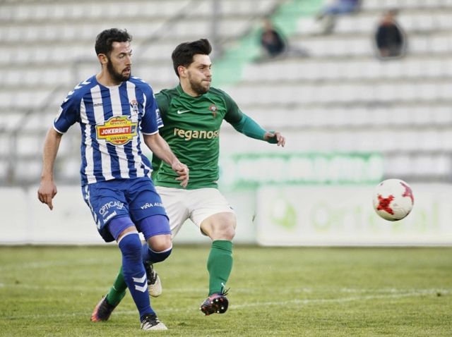 Fran Sota, durante el Racing-Talavera (foto: Mero Barral / 13fotos para Ferrol360)