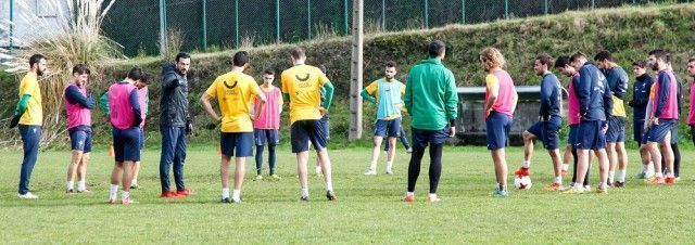 Entrenamiento del Racing en el anexo de A Malata (foto: Mero Barral / 13fotos para Ferrol360)