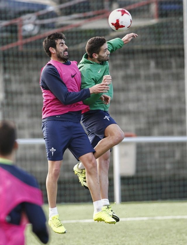 Entrenamiento del Racing este viernes en Aneiros (foto: Mero Barral / 13fotos para Ferrol360)