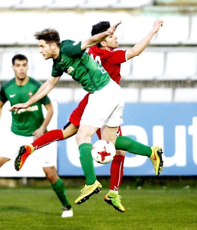 Joseba Beitia, durante el Racing-Gimnástica Segoviana (foto: Mero Barral / 13fotos para Ferrol360)