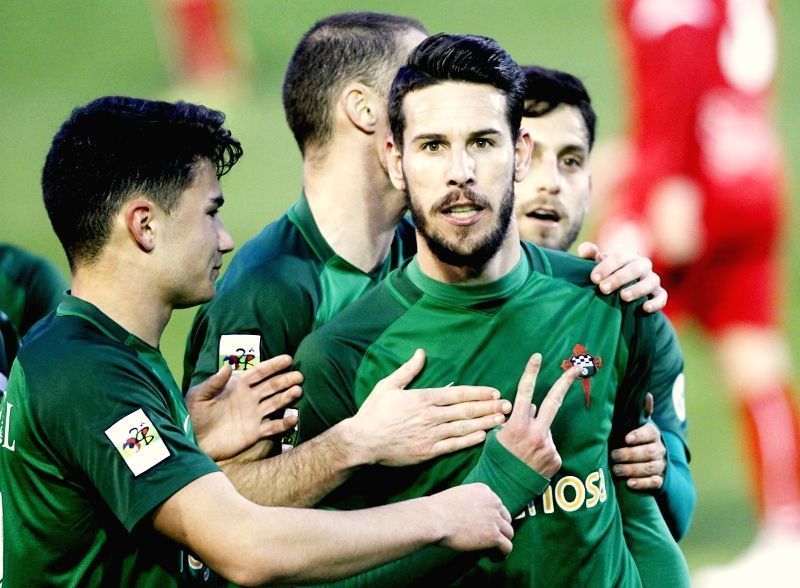 Álvaro Rey celebra su gol durante el Racing-Gimnástica Segoviana (foto: Mero Barral / 13fotos para Ferrol360)