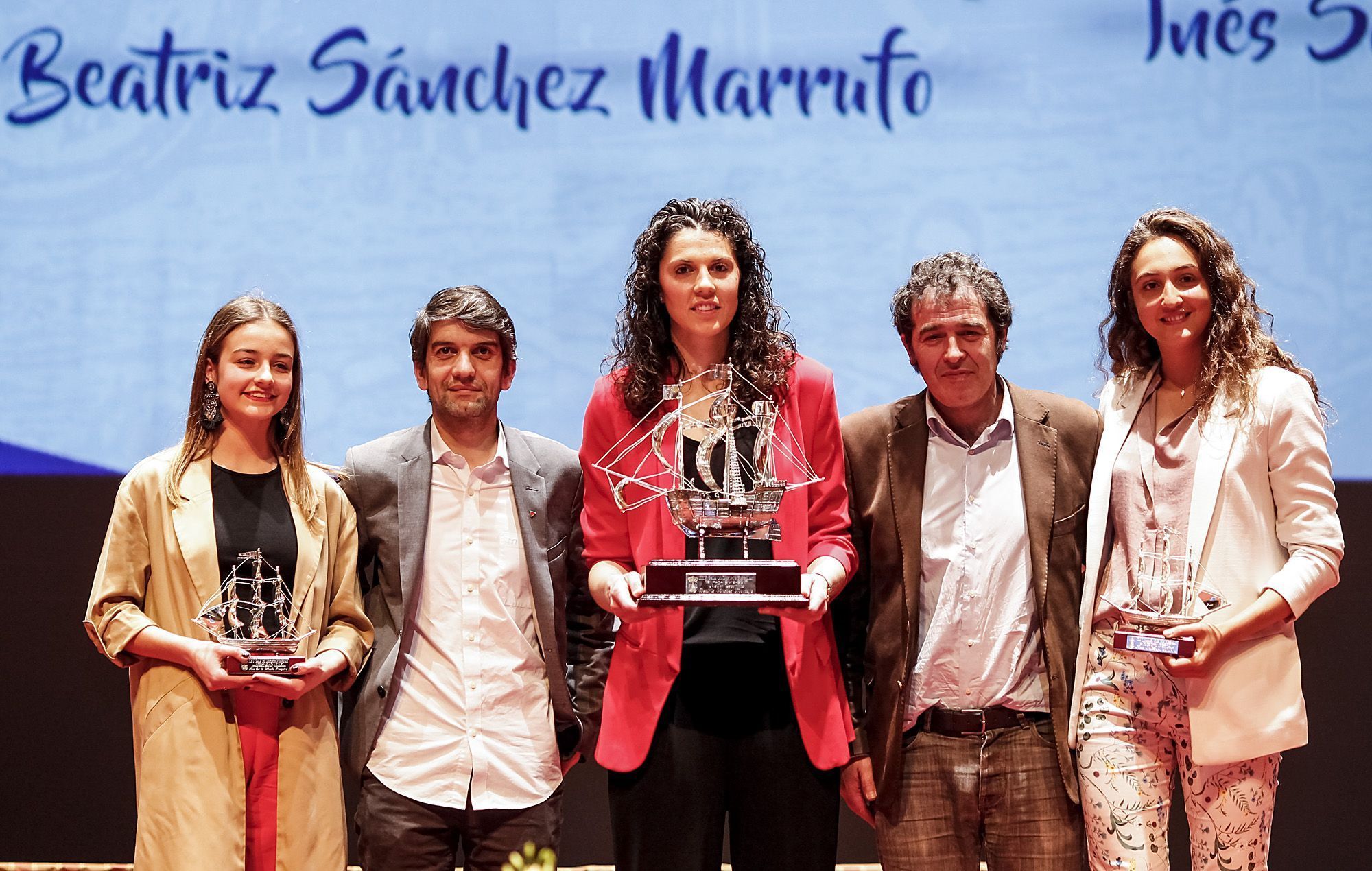 Finalistas de la Carabela de Prata, con alcalde y edil de Deportes (foto: Mero Barral / 13fotos para Ferrol360)