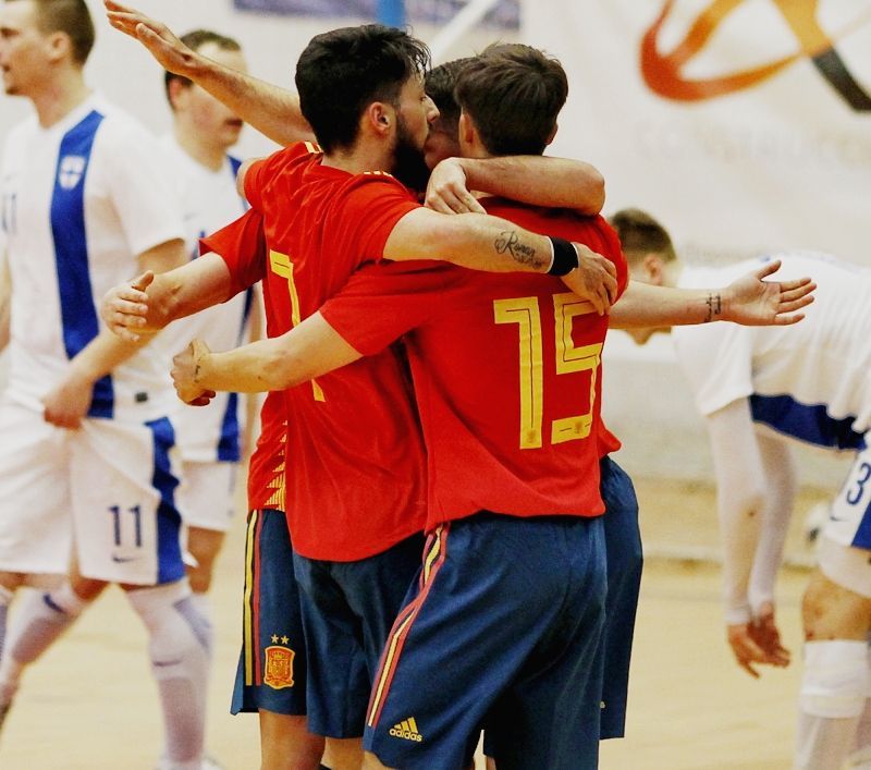 Amistoso entre España y Finlandia en A Malata (foto: Mero Barral / 13fotos para Ferrol360)