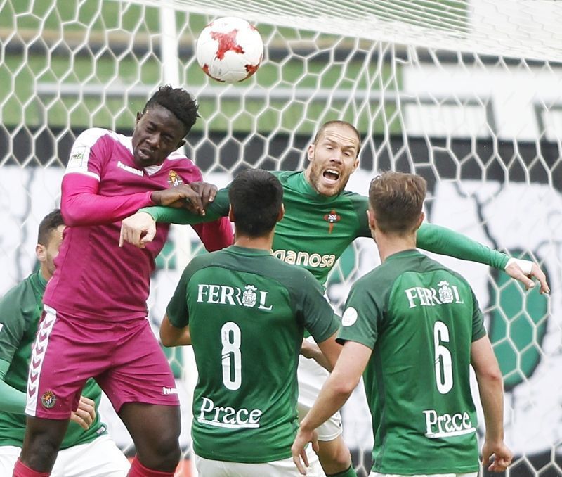Imagen del Racing-Real Valladolid B (foto: Mero Barral / 13fotos para Ferrol360)
