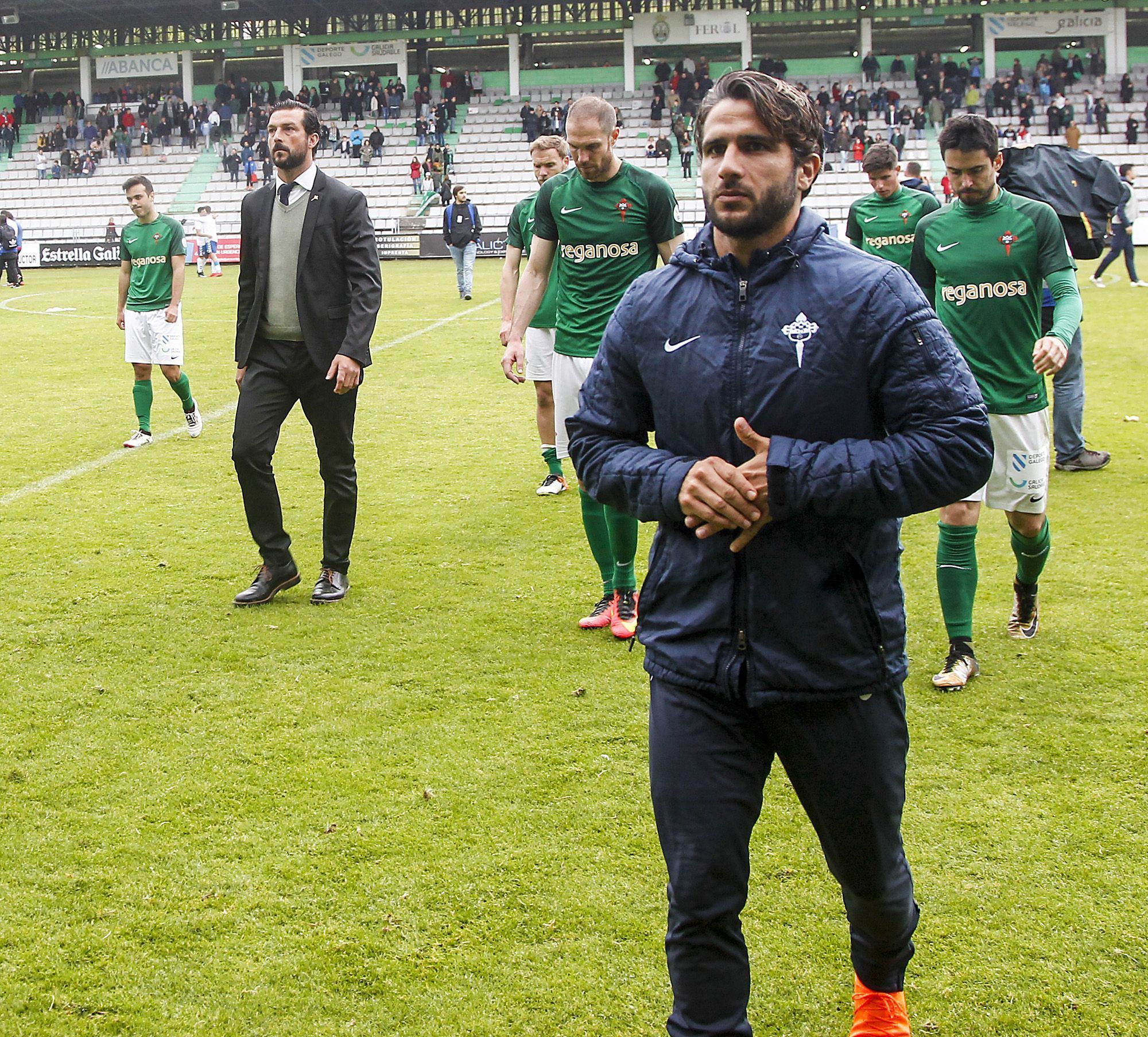 Imagen del Racing-Rayo Majadahonda (foto: Mero Barral / 13fotos para Ferrol360)