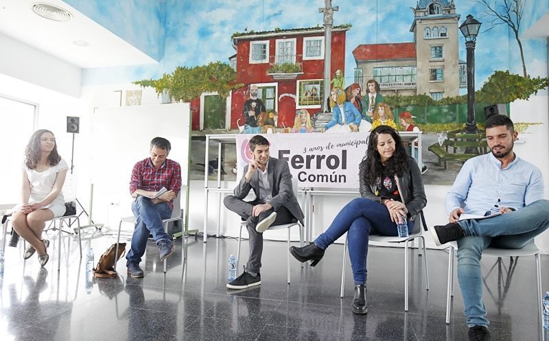 Acto de Ferrol en Común en el centro cívico de Canido (foto: Mero Barral / 13fotos para Ferrol360)