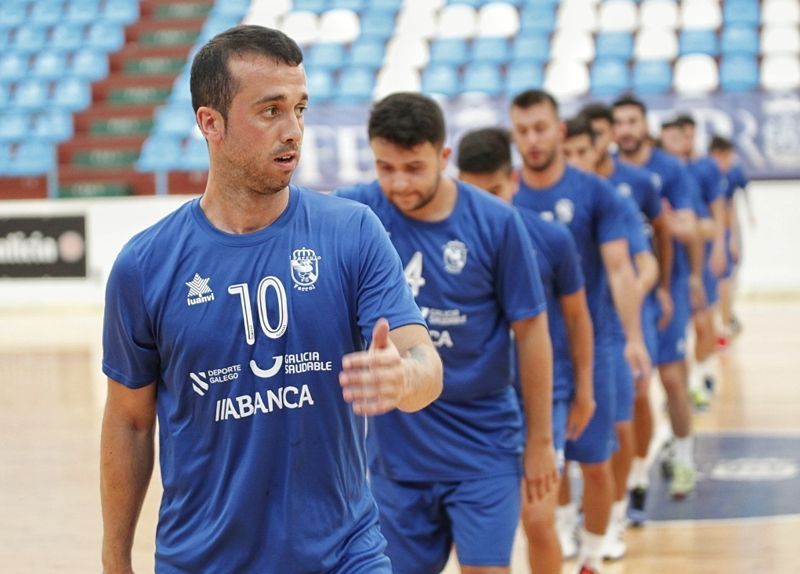 Primer entrenamiento de O Parrulo en A Malata (foto: Mero Barral / 13fotos para Ferrol360)