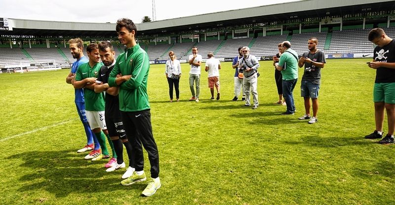 Presentación de las nuevas equipaciones del Racing (foto: Mero Barral / 13fotos para Ferrol360)