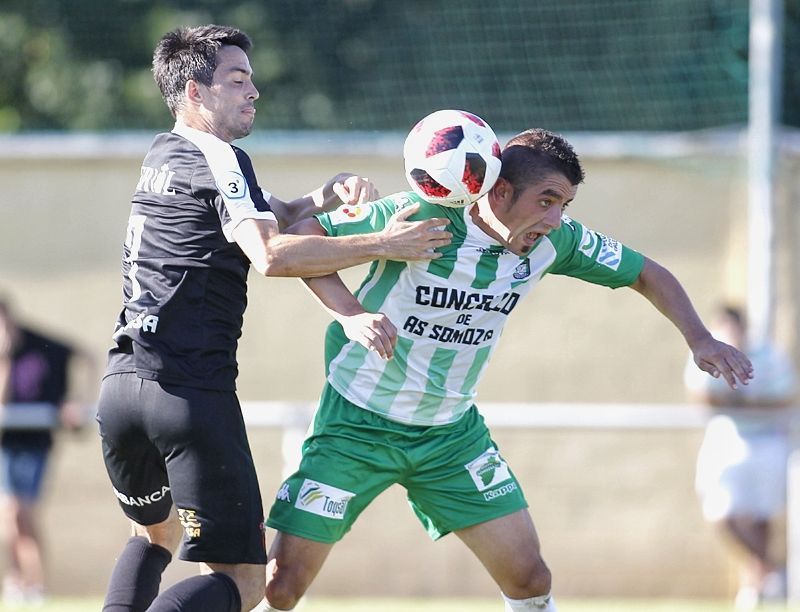 Imagen del Somozas-Racing (foto: Mero Barral / 13fotos para Ferrol360)
