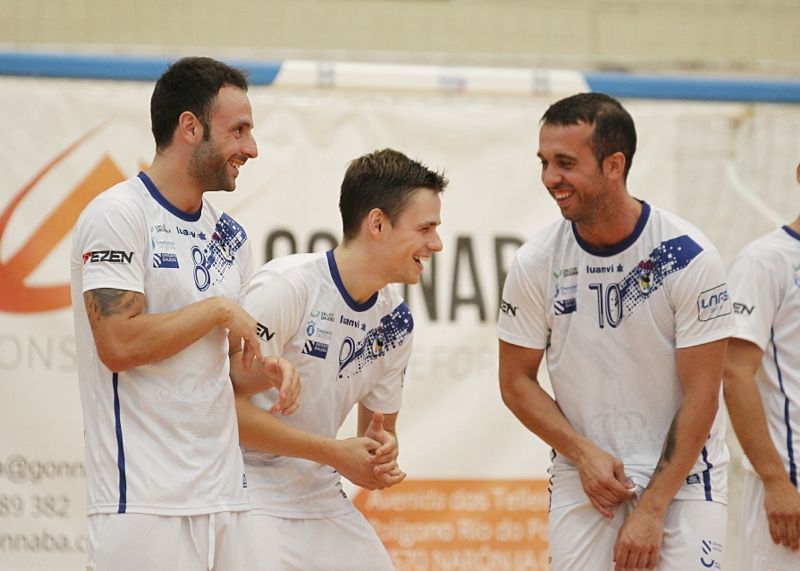 Presentación de O Parrulo ante Palma Futsal (foto: Mero Barral / 13fotos para Ferrol360)