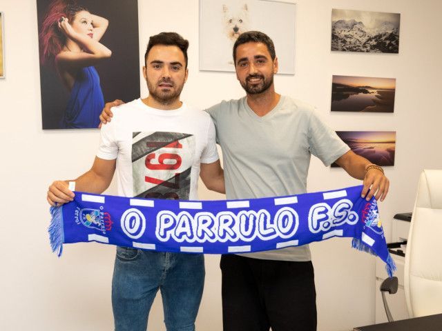 Chemi, junto al fotógrafo Hugo Nidáguila (foto: O Parrulo Ferrol)