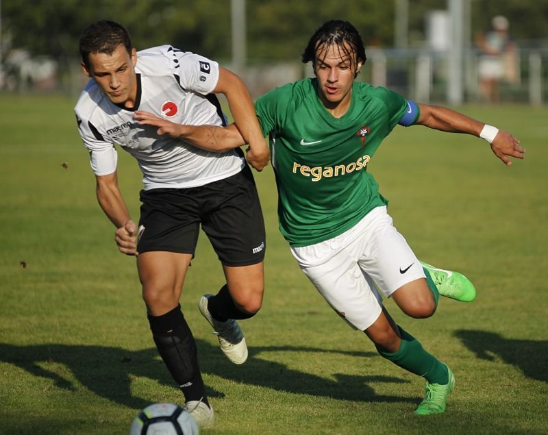 Imagen del Racing-Ural de juveniles (foto: Mero Barral / Ferrol360)