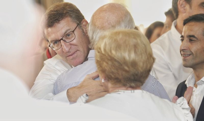 Alberto Núñez Feijoo y José Manuel Rey Varela, en el congreso del PP de Ferrol de este sábado (foto: Mero Barral / Ferrol360)