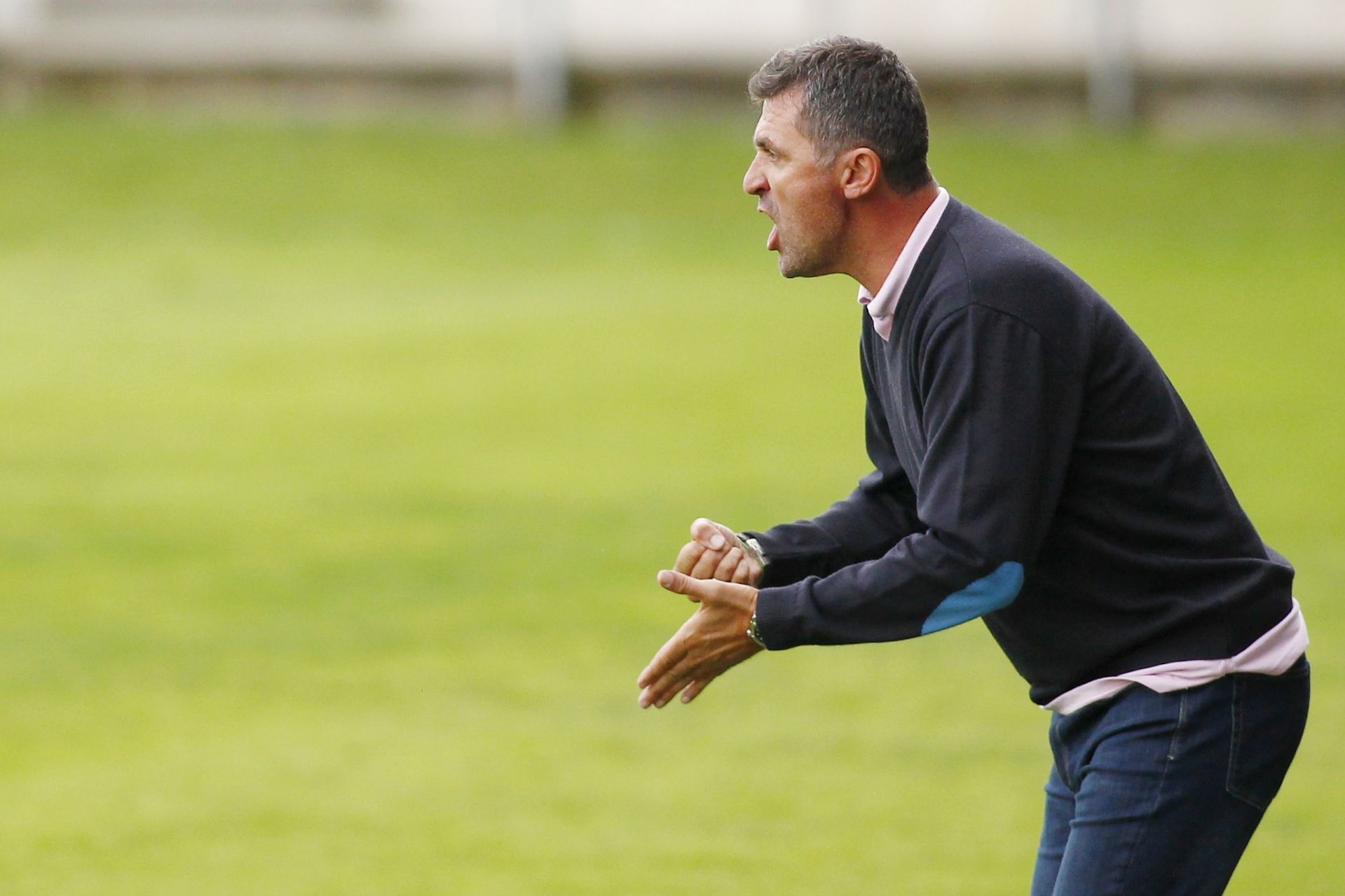 Emilio Larraz, durante el Racing-Compostela (foto: Mero Barral / Ferrol360)