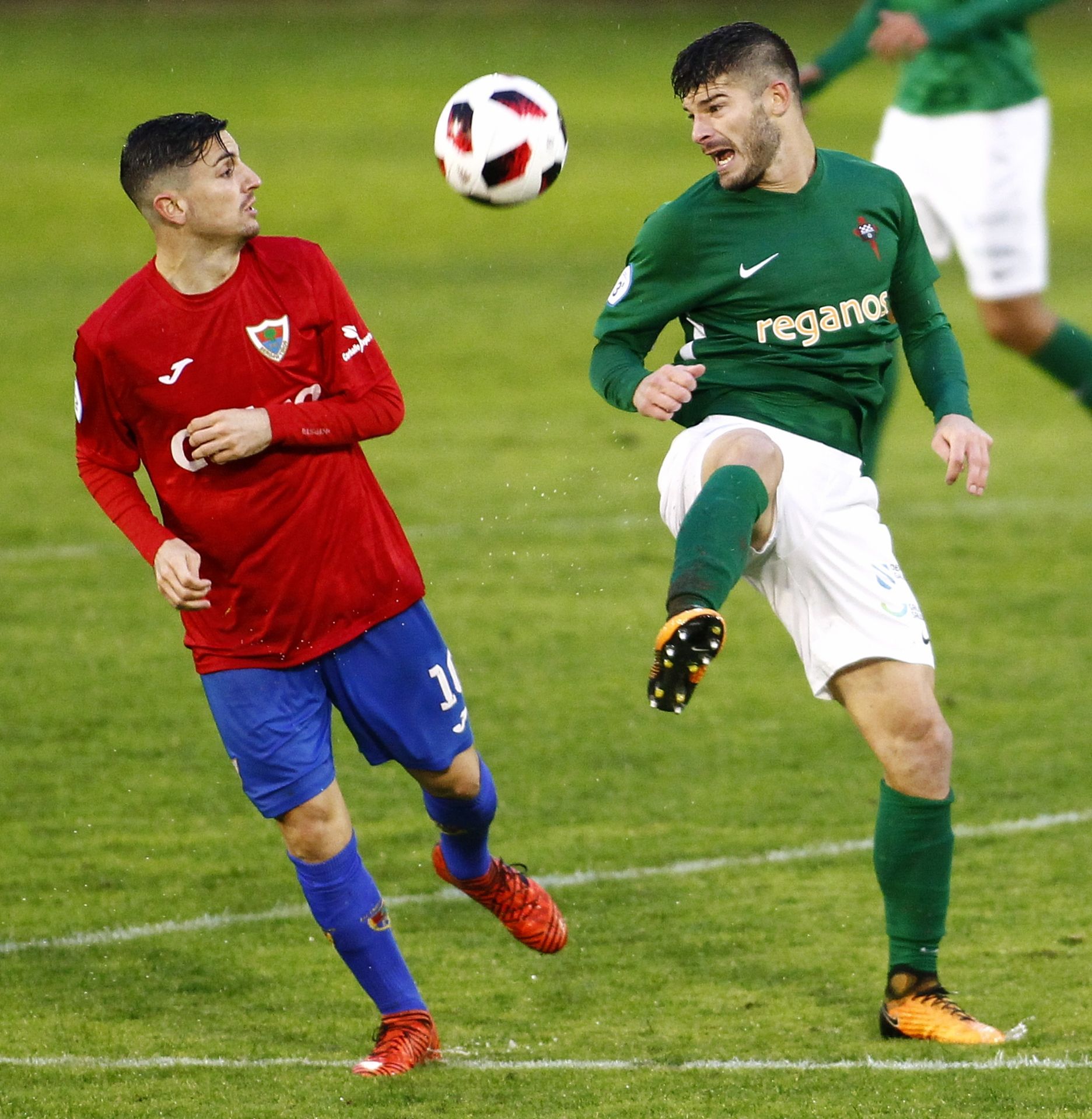 Pau Bosch, durante el Racing-Bergantiños (foto: Mero Barral / Ferrol360)