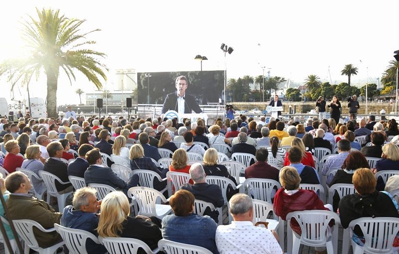 Acto del PP en el puerto de Ferrol (foto: Mero Barral / Ferrol360)