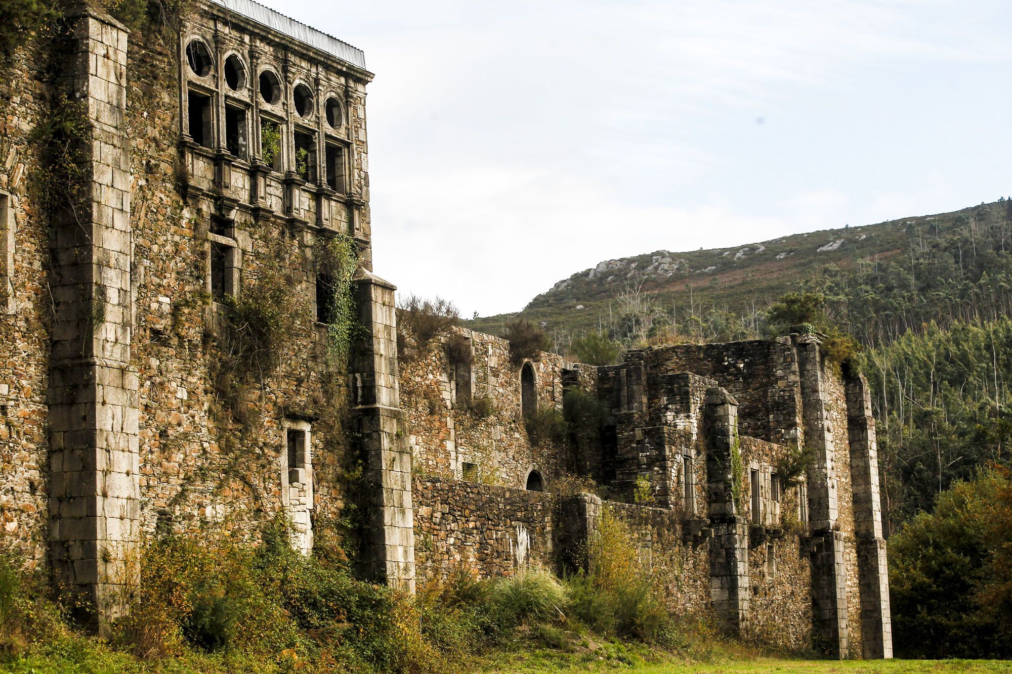 Monasterio de Monfero (foto: Mero Barral / Ferrol360)