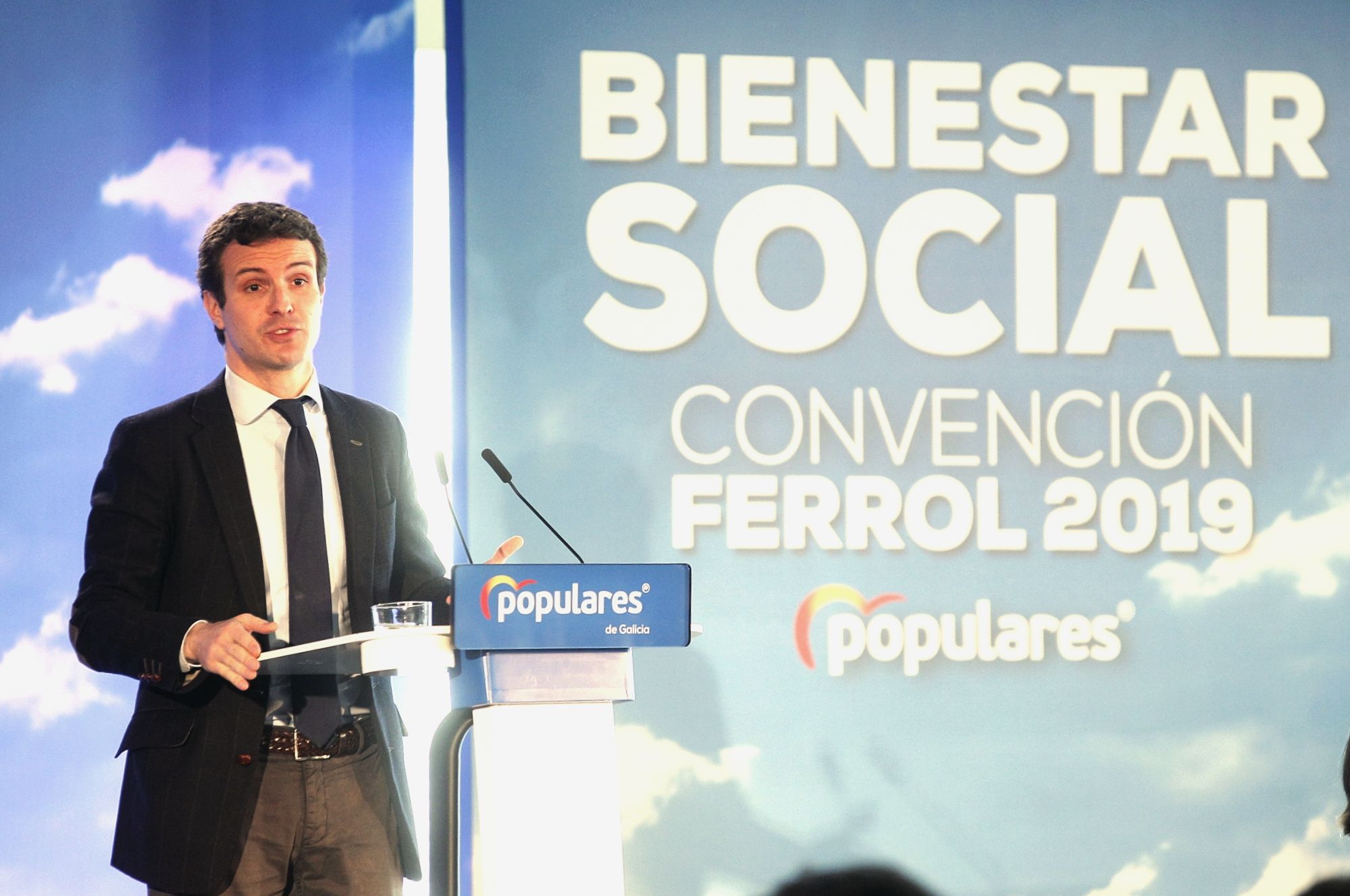 Pablo Casado clausura con Alberto Núñez Feijoo y José Manuel Rey Varela la Convención de Bienestar Social del PP en Ferrol (foto: Mero Barral / Ferrol360)