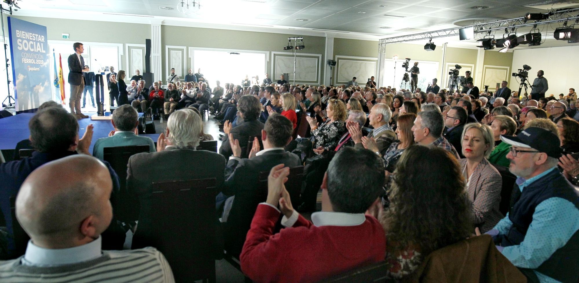 Pablo Casado clausura con Alberto Núñez Feijoo y José Manuel Rey Varela la Convención de Bienestar Social del PP en Ferrol (foto: Mero Barral / Ferrol360)