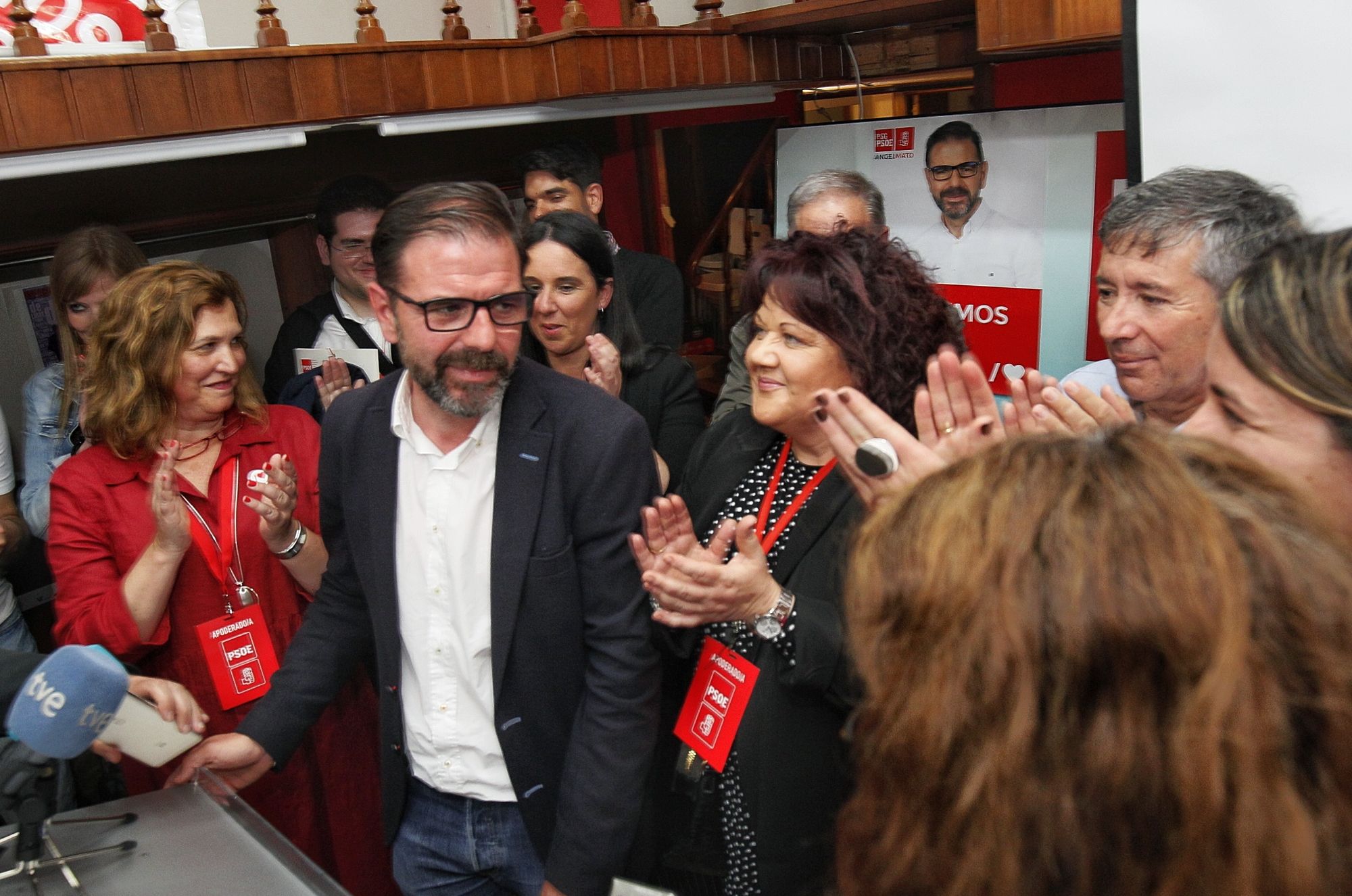 Ángel Mato, en la noche electoral en la sede del PSOE (foto: Mero Barral / Ferrol360)