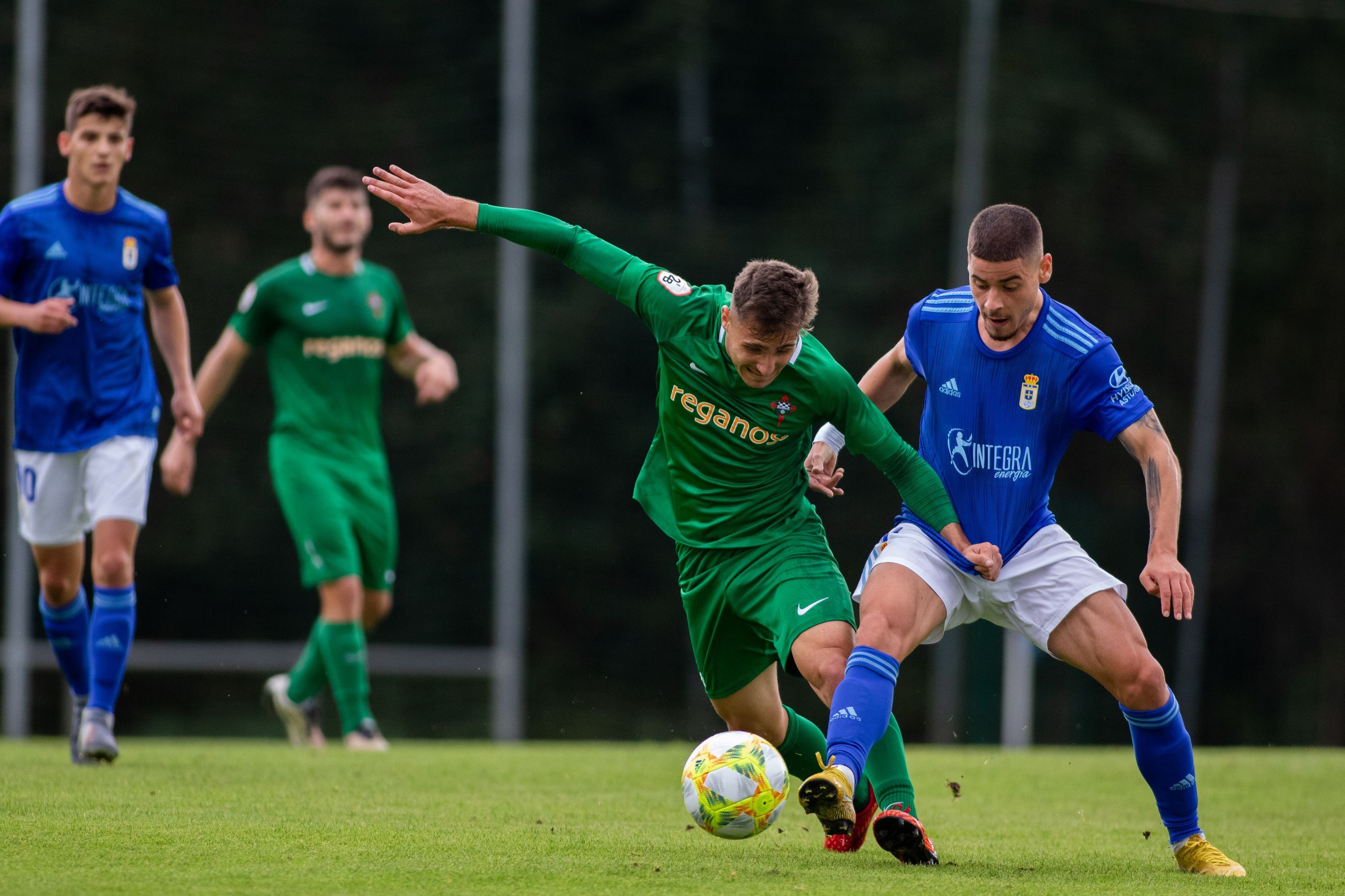 Imagen del Real Oviedo B-Racing en El Requexón (foto: Zureda Press / Ferrol360)