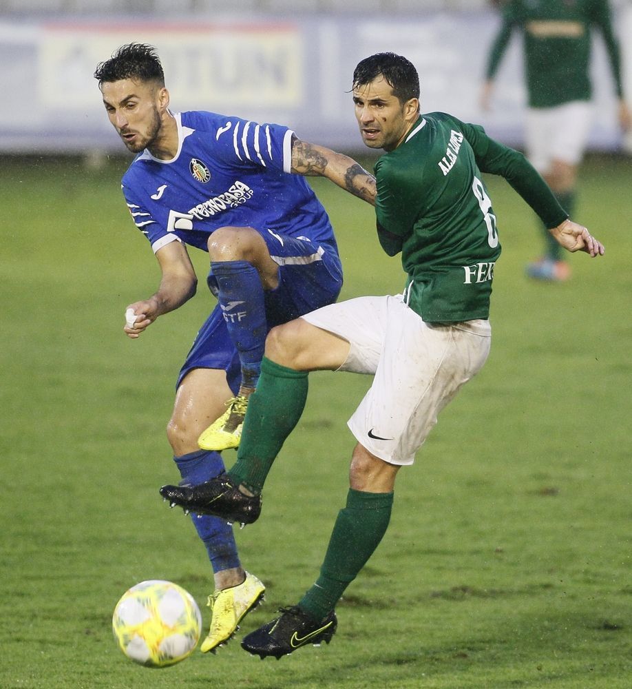 Imagen del Racing-Getafe B (foto: Mero Barral / Ferrol360)