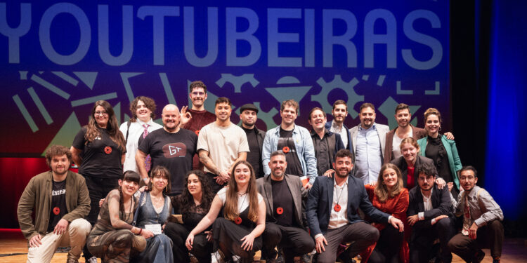 Ferrol propuxo a súa integración no proxecto Youtubeiras