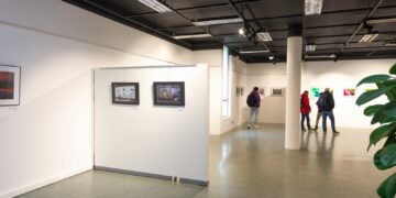 El Torrente Ballester inaugura la exposición fotográfica ‘Silencio’ del Grupo Bazán