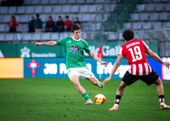El Racing de Ferrol cae en A Malata ante el Bilbao Athletic y sale de los puestos de playoff