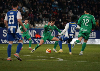 De excusas y resultados: la Ponferradina se impone con claridad al Racing de Ferrol (3-0)