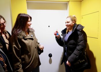 El Plan Rexurbe avanza en Ferrol con la entrega de una vivienda rehabilitada