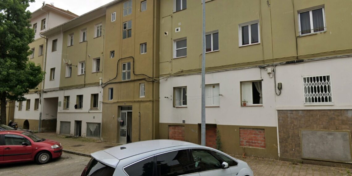 Cuatro heridos, dos graves, en un incendio de madrugada en Recimil