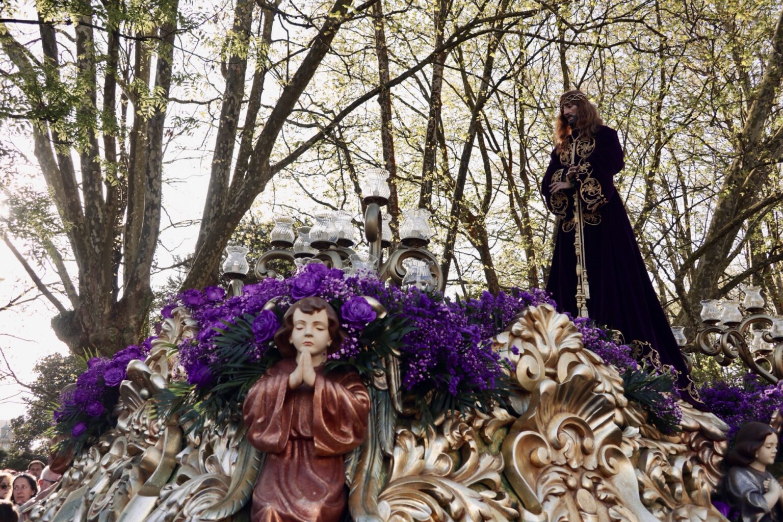 Jueves Santo: Ferrol abarrotado y procesiones hasta la madrugada ...
