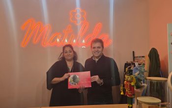 La tienda de Matilda gana el concurso de Escaparates de Navidad de Ferrol