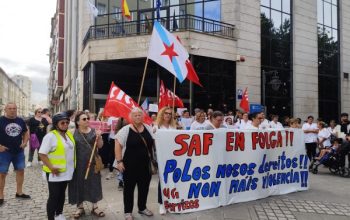 Ferrol protestas por el servico del SAF y la muerte de Teresa