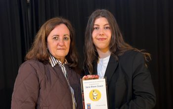 2026-Entrega premio-Logotipo gañador-Mesa Saude Local de Ares-3