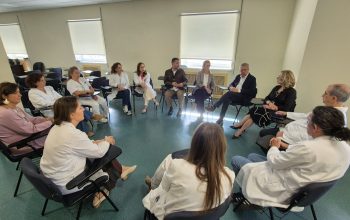 20261008 Conselleiro Sanidade visita cs Fontenla Maristany reforma ap1
