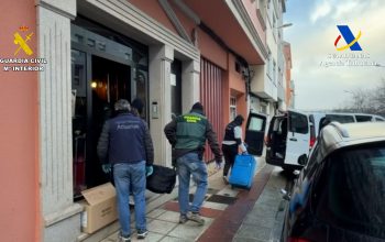 Uno de los puntos más relevantes de la investigación fue la localización de un “piso guardería” en Narón