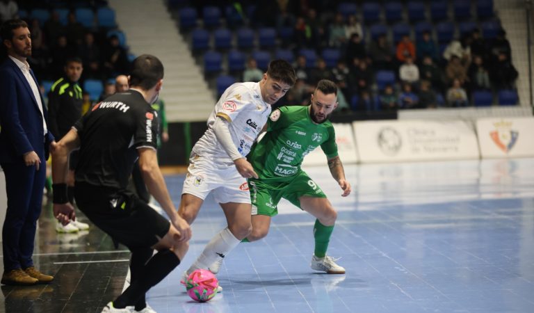 O Parrulo Ferrol contra el CA Osasuna Magna