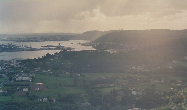 Ferrol con lluvia, cielos grises y lluviosos en la comarca