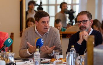 Besteiro y Ángel Mato en el Parador de Ferrol