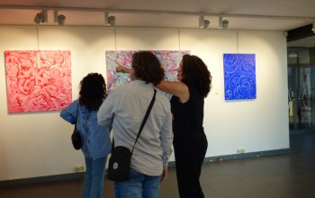 Raquel Calvo en su exposición 'Paisaxes Interiores'