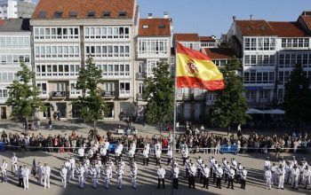 Actos Día FFAA 2024 con Arriado de bandera en Armas 2