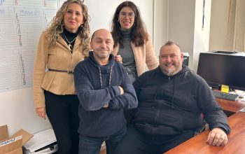 Martina Aneiros visita visita las oficinas de Servigami, una de las empresas inclusivas