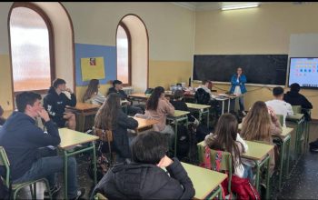 Charla de sensibilización a alumnado de 4ª da ESO en Ferrol