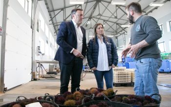 Valentín Formoso visitando la Cofradía Ferrol